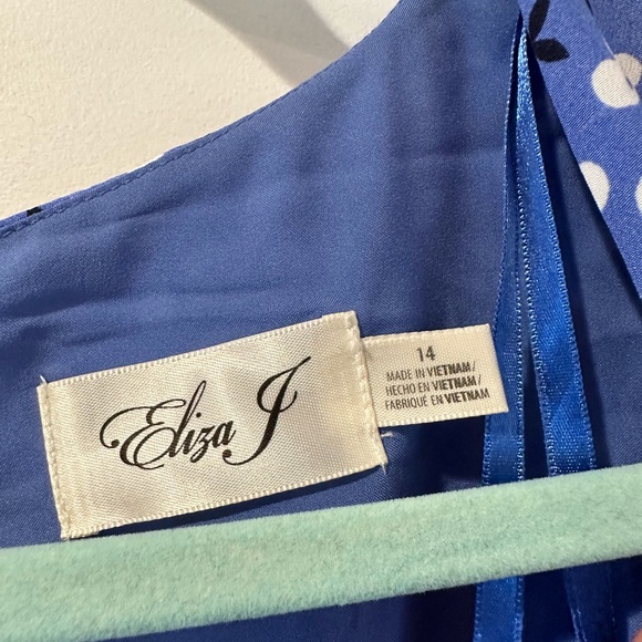 Long sleeve cherry print dress - Picture 2 of 4